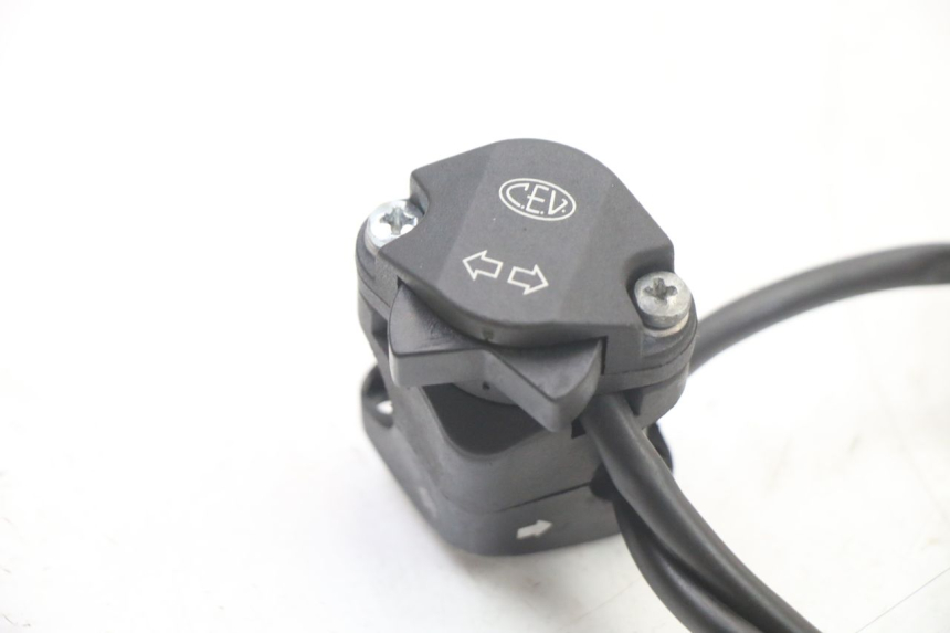 photo de CONMUTADOR IZQUIERDA DERBI SENDA SM DRD X-TREME 50 (2011 - 2017)