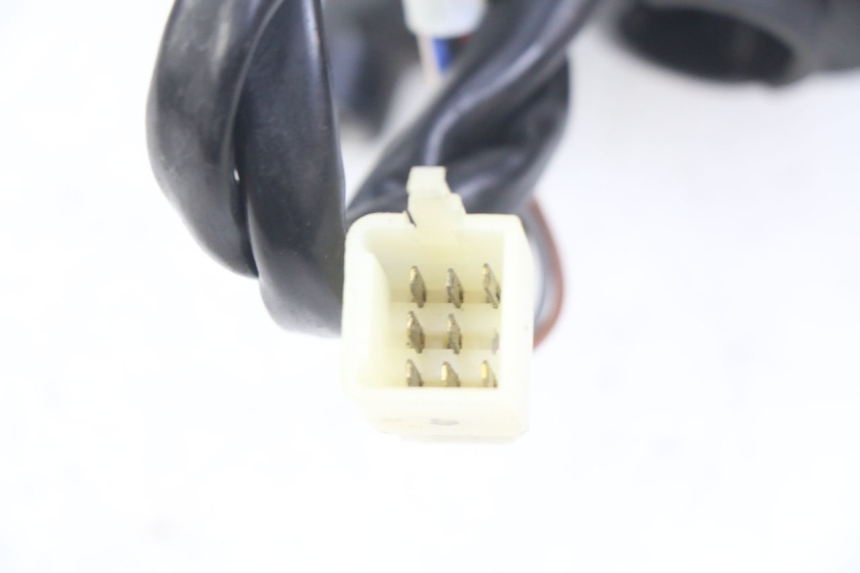 photo de INTERRUPTOR DE LUCES IZQUIERDO PEUGEOT E-VIVACITY 1 (2012 - 2018)