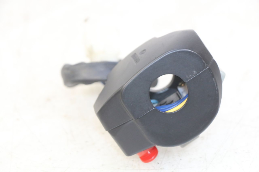 photo de INTERRUPTOR DE LUCES IZQUIERDO EFUN E2GO 1 (2017 - 2021)