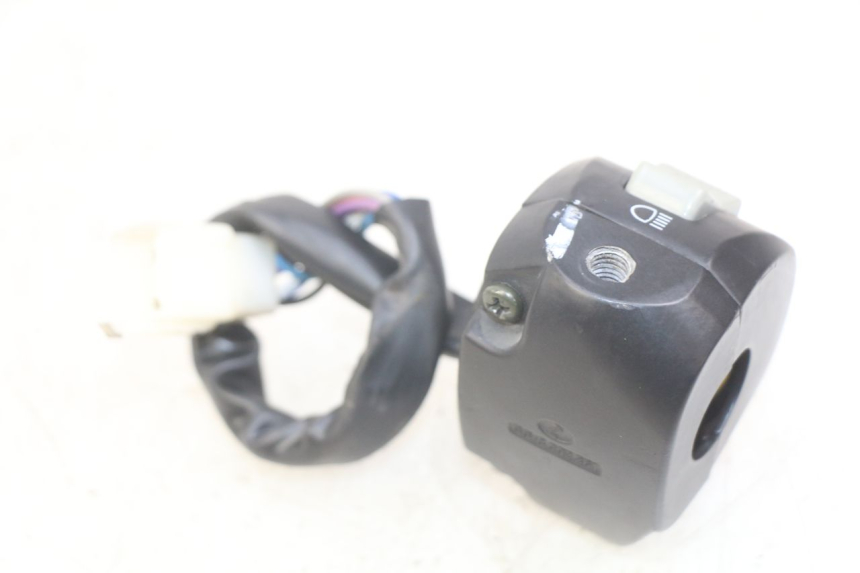 photo de INTERRUPTOR DE LUCES IZQUIERDO EFUN E2GO 1 (2017 - 2021)