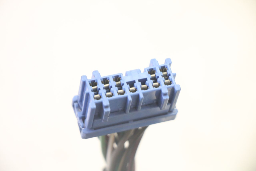 photo de INTERRUPTOR DE LUCES IZQUIERDO. HONDA FES S-WING SWING ABS 125 (2007 - 2015)