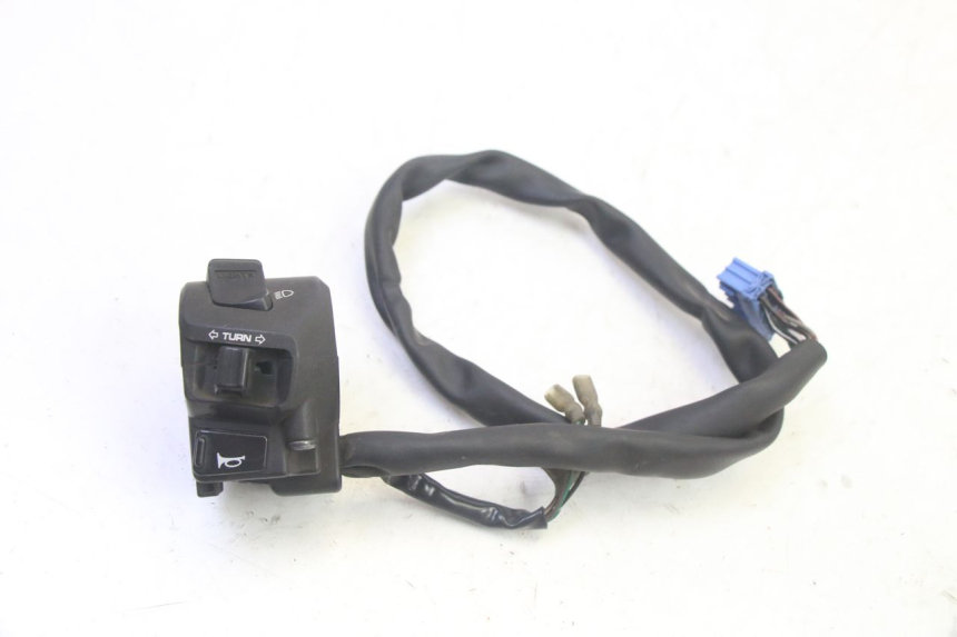 photo de INTERRUPTOR DE LUCES IZQUIERDO. HONDA FES S-WING SWING ABS 125 (2007 - 2015)