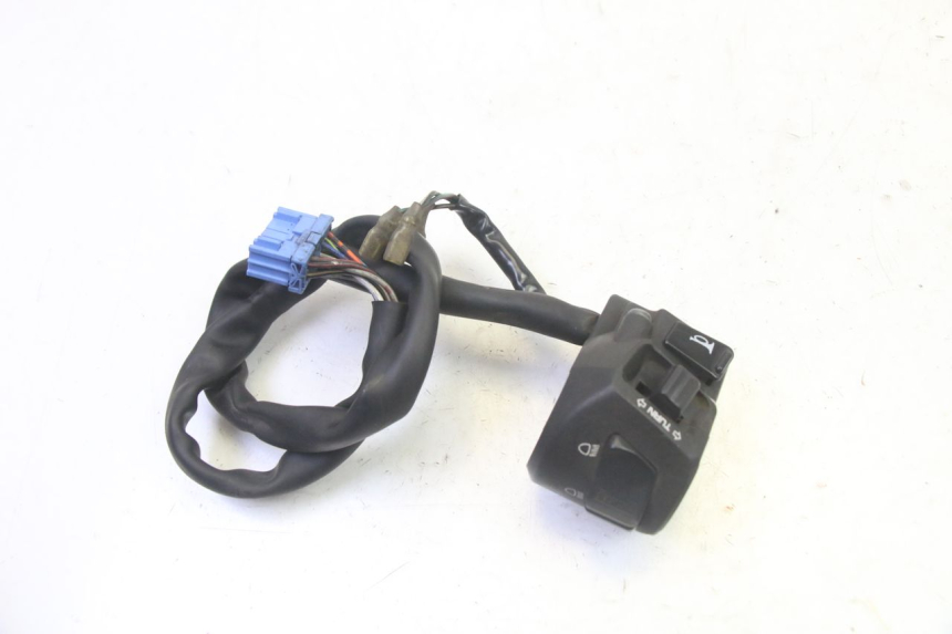 photo de INTERRUPTOR DE LUCES IZQUIERDO. HONDA FES S-WING SWING ABS 125 (2007 - 2015)