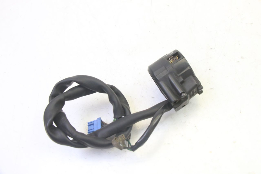 photo de INTERRUPTOR DE LUCES IZQUIERDO. HONDA FES S-WING SWING ABS 125 (2007 - 2015)
