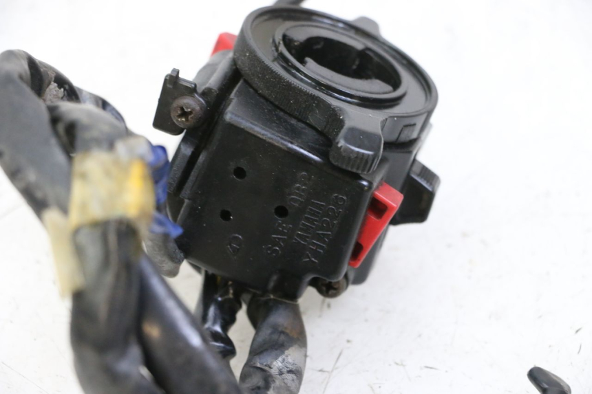 photo de CONMUTADOR IZQUIERDA YAMAHA FJ 36Y 1100 (1984 - 1985)