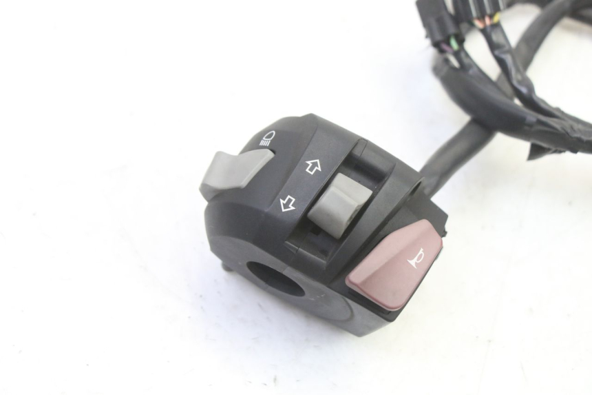 photo de CONMUTADOR IZQUIERDA BMW G310 R 310 (2016 - 2020)