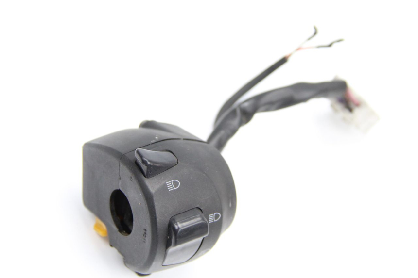 photo de INTERRUPTOR DE LUCES IZQUIERDO GILERA NEXUS 125 (2009 - 2013)