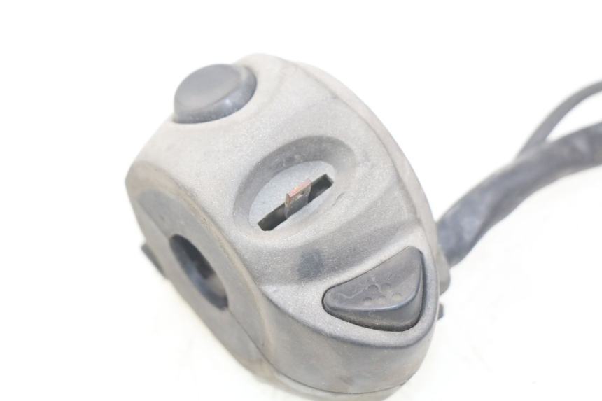 photo de INTERRUPTOR DE LUCES IZQUIERDO GILERA NEXUS 125 (2007 - 2009)
