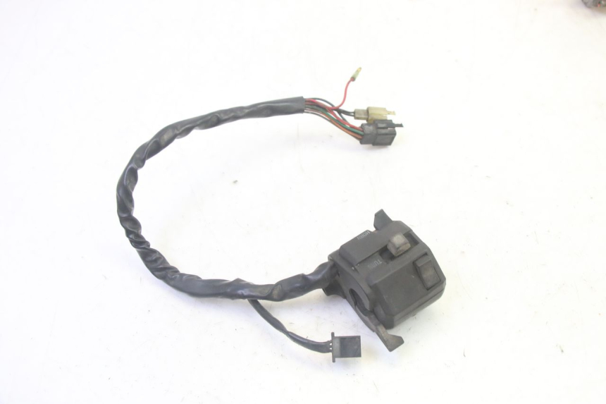 photo de CONMUTADOR IZQUIERDA KAWASAKI GPX R WARBIRD 600 (1988 - 1993) - Otra perspectiva