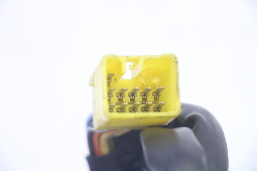 photo de CONMUTADOR IZQUIERDA SUZUKI GSF N BANDIT 600 (1996 - 1999) - Detalles de los puntos de fijación