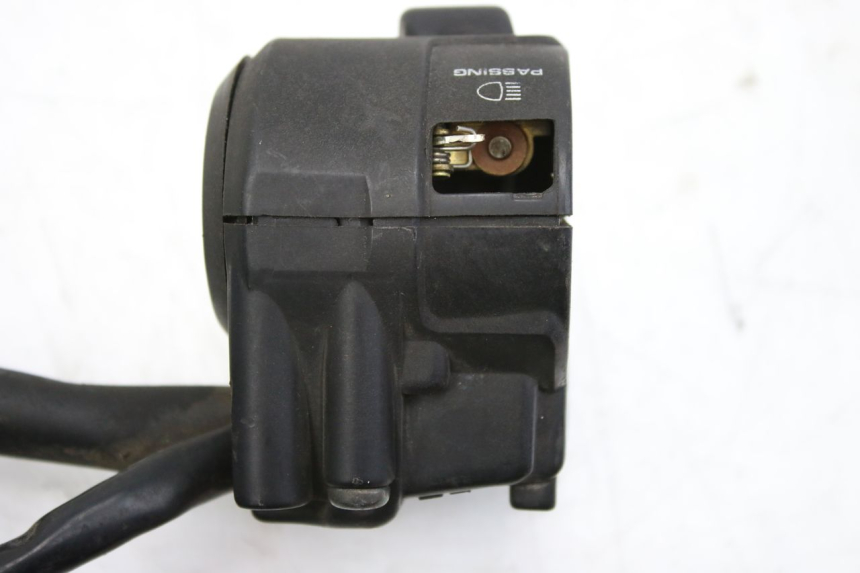 photo de INTERRUPTOR DE LUCES IZQUIERDO. HONDA FES S-WING SWING ABS 125 (2007 - 2015)