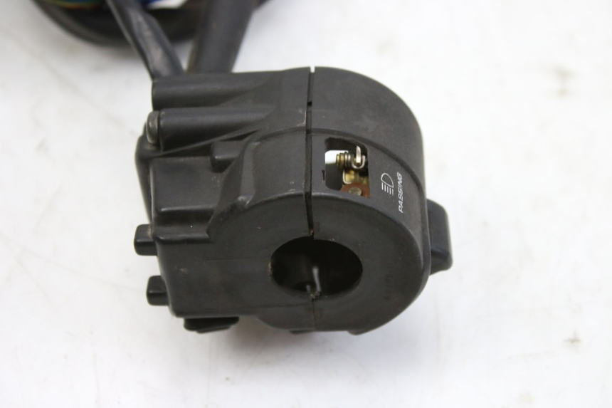 photo de INTERRUPTOR DE LUCES IZQUIERDO. HONDA FES S-WING SWING ABS 125 (2007 - 2015)