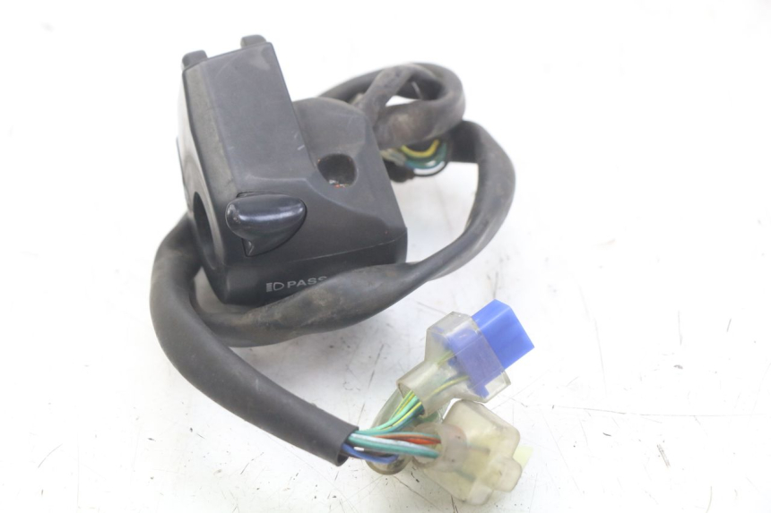 photo de INTERRUPTOR DE LUCES IZQUIERDO HONDA FORZA 125 (2015 - 2016)