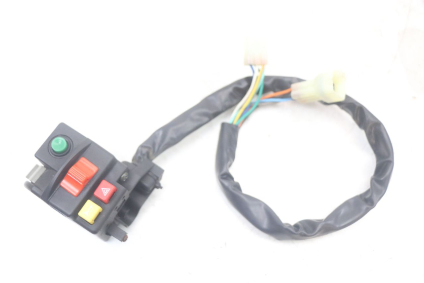 photo de INTERRUPTOR DE LUCES IZQUIERDO HYTRACK ST 170 (2020 - 2024)