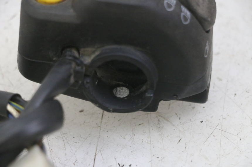 photo de CONMUTADOR IZQUIERDA PEUGEOT JET FORCE CARBU 50 (2003 - 2016)