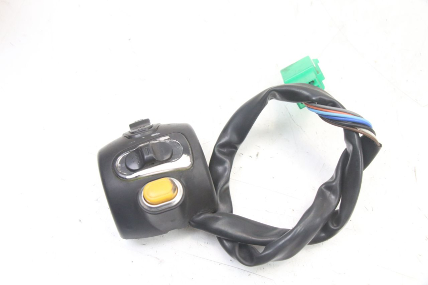 photo de INTERRUPTOR DE LUCES IZQUIERDO JM MOTORS MIA 50 (2017 - 2020)