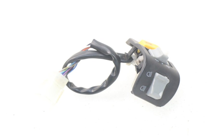 photo de INTERRUPTOR DE LUCES IZQUIERDO JM MOTORS SANTANA 50 (2014 - 2020)