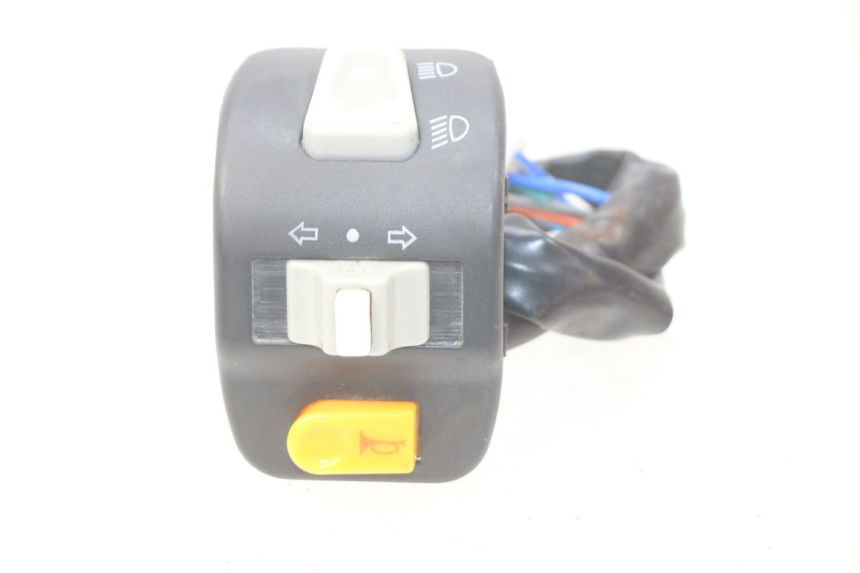 photo de INTERRUPTOR DE LUCES IZQUIERDO JM MOTORS SANTANA 50 (2014 - 2020)