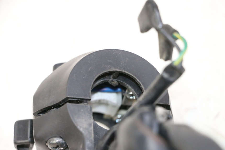 photo de CONMUTADOR IZQUIERDA SYM JOYMAX 125 (2010 - 2017)