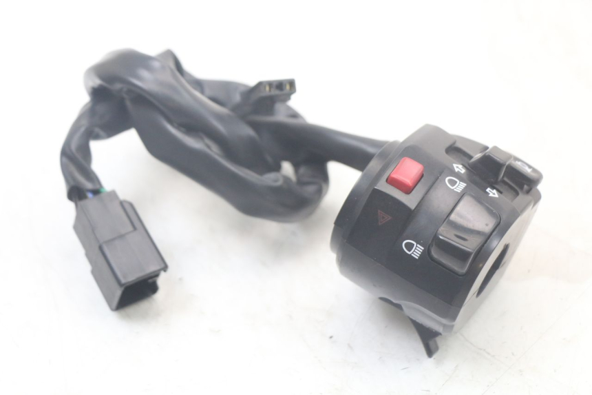 photo de INTERRUPTOR DE LUCES IZQUIERDO KAWASAKI VERSYS ABS 650 (2015 - 2018)
