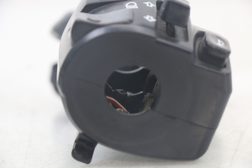 photo de INTERRUPTOR DE LUCES IZQUIERDO KAWASAKI VERSYS ABS 650 (2015 - 2018)