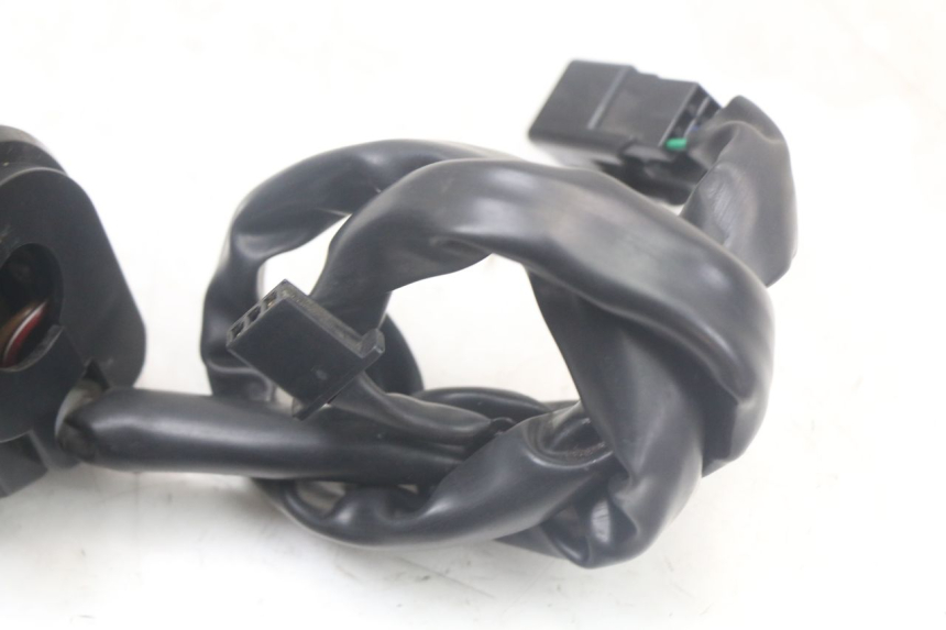 photo de INTERRUPTOR DE LUCES IZQUIERDO KAWASAKI VERSYS ABS 650 (2015 - 2018)