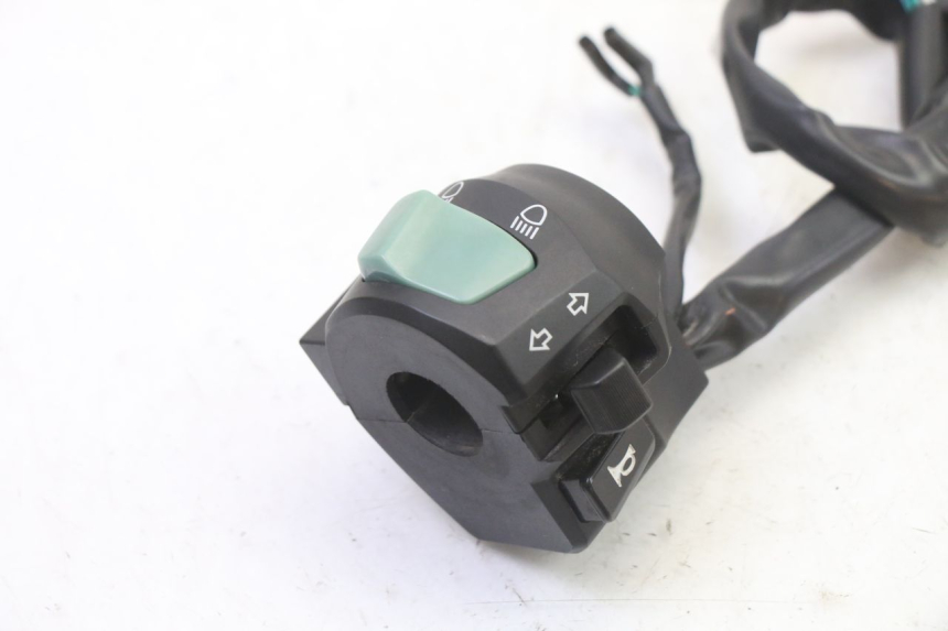 photo de CONMUTADOR IZQUIERDA KIDEN KD125-G 125 (2018 - 2022)