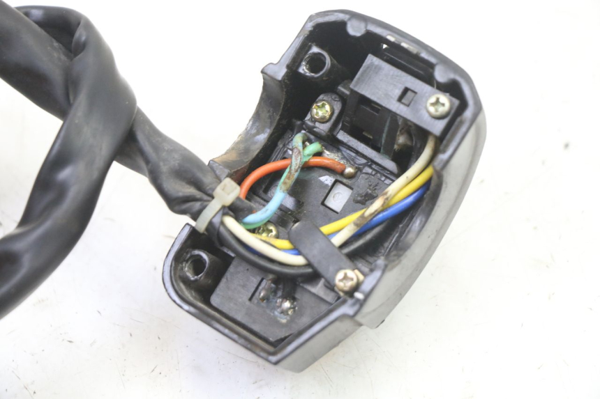photo de INTERRUPTOR DE LUCES IZQUIERDO PEUGEOT KISBEE 2T 50 (2010 - 2017)