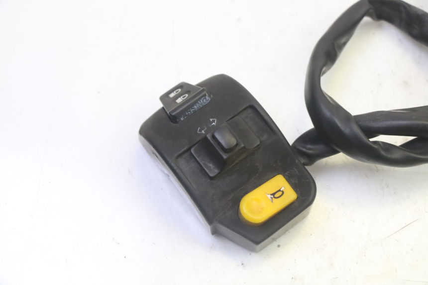 photo de INTERRUPTOR DE LUCES IZQUIERDO PEUGEOT KISBEE 2T 50 (2010 - 2017)