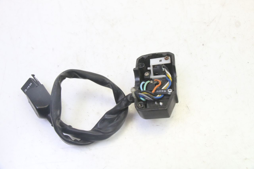 photo de INTERRUPTOR DE LUCES IZQUIERDO PEUGEOT KISBEE 2T 50 (2010 - 2017)