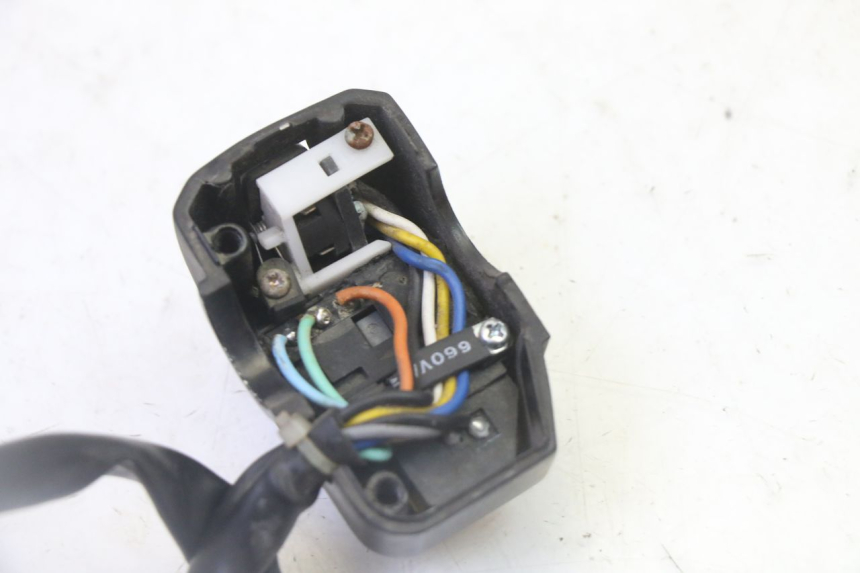 photo de INTERRUPTOR DE LUCES IZQUIERDO PEUGEOT KISBEE 2T 50 (2010 - 2017)