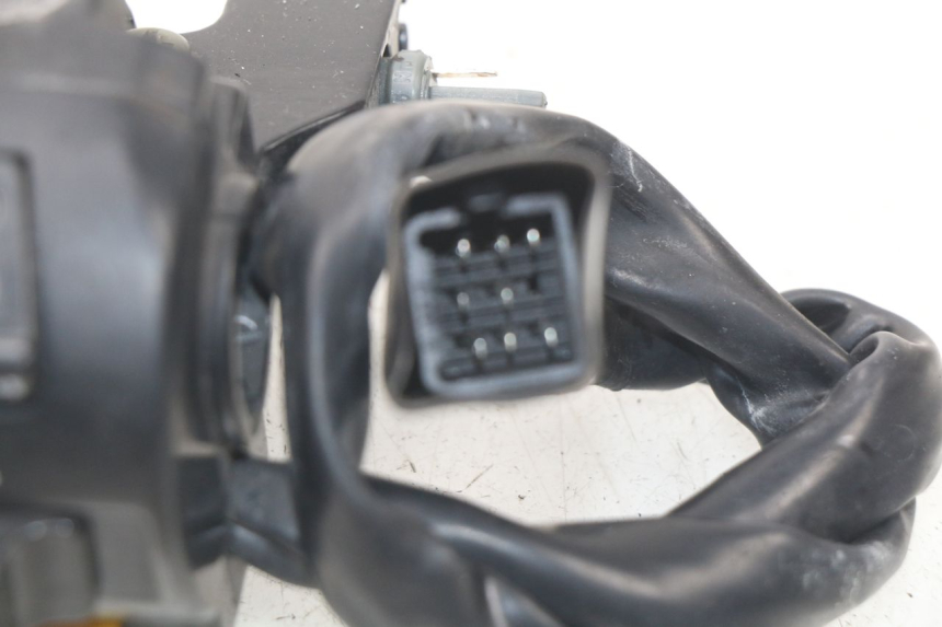 photo de INTERRUPTOR DE LUCES IZQUIERDO PEUGEOT KISBEE 4T 50 (2010 - 2017)