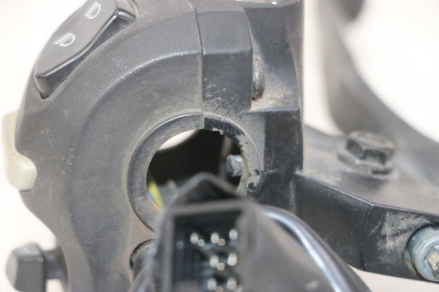 photo de INTERRUPTOR DE LUCES IZQUIERDO PEUGEOT KISBEE 4T 50 (2018 - 2022)