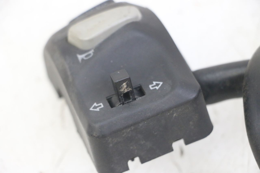 photo de INTERRUPTOR DE LUCES IZQUIERDO PEUGEOT KISBEE 4T 50 (2018 - 2022)