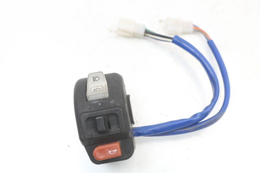 photo de INTERRUPTOR DE LUCES IZQUIERDO KYMCO AGILITY 4T 50 (2005 - 2018)