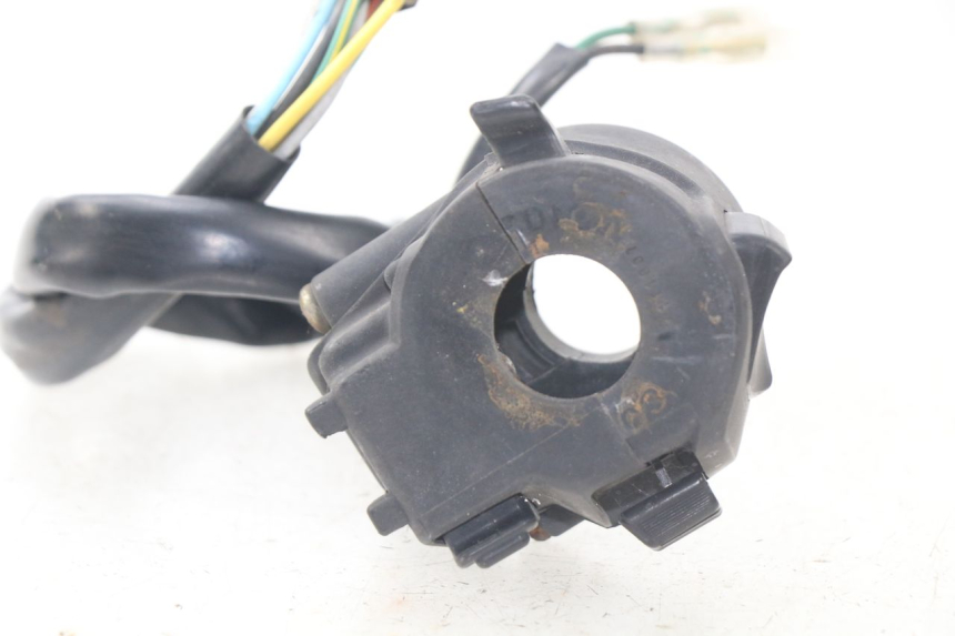 photo de INTERRUPTOR DE LUCES IZQUIERDO KYMCO DINK 4T 50 (2007 - 2018)