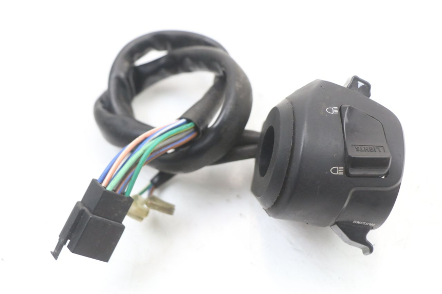 photo de INTERRUPTOR DE LUCES IZQUIERDO KYMCO DINK STREET 125 (2009 - 2014)