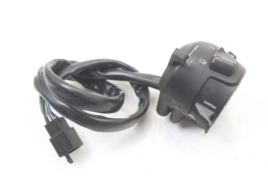 photo de Interruptor de luces izquierdo KYMCO K-PW K-PIPE 50 (2012 - 2017)