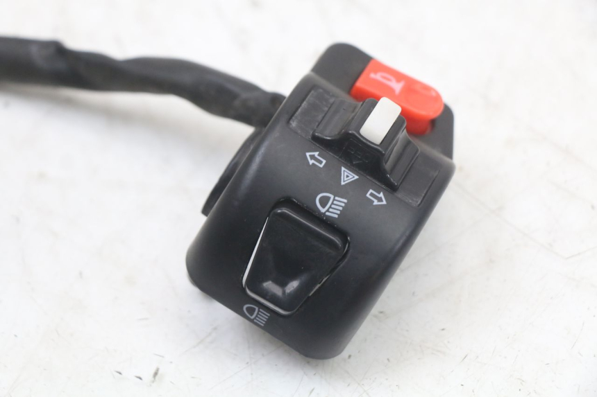 photo de CONMUTADOR IZQUIERDA MASH LEGEND'R 4T 50 (2021 - 2025)