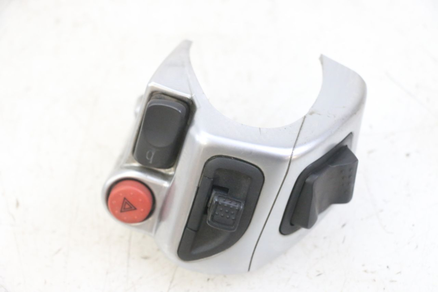photo de INTERRUPTOR DE LUCES IZQUIERDO. PIAGGIO MP3 LT 400 (2007 - 2012)