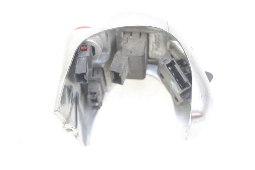 photo de INTERRUPTOR DE LUCES IZQUIERDO PIAGGIO MP3 125 (2006 - 2014)