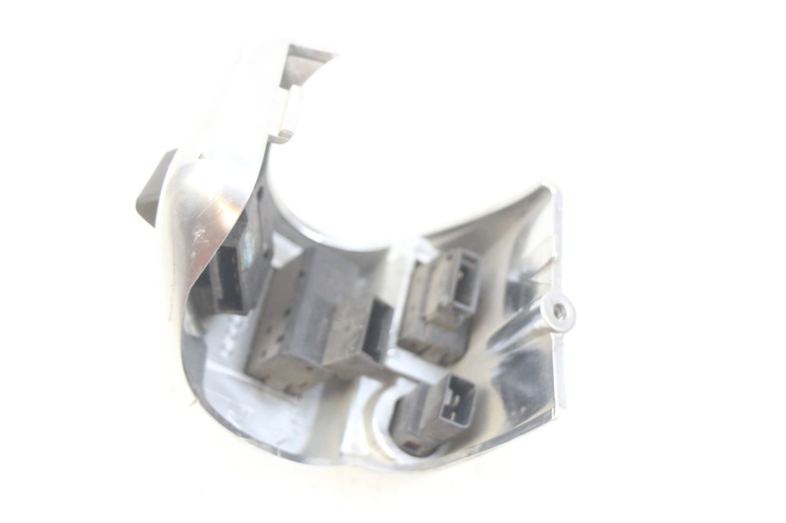 photo de INTERRUPTOR DE LUCES IZQUIERDO PIAGGIO MP3 125 (2006 - 2014)