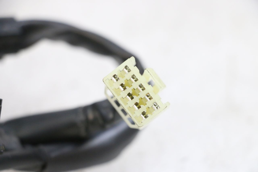 photo de CONMUTADOR IZQUIERDA YAMAHA MT-07 MT07 ABS 700 (2018 - 2020) - Detalles de los puntos de fijación