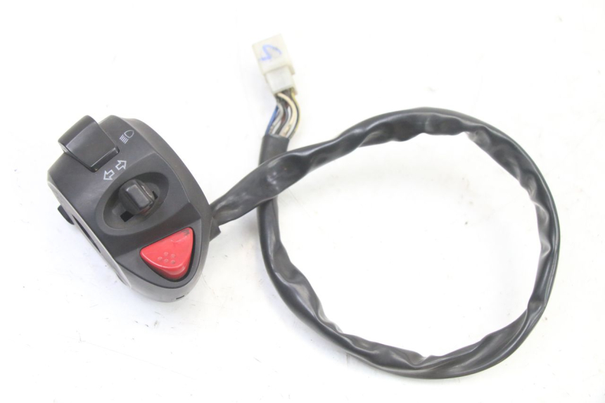 photo de INTERRUPTOR DE LUCES IZQUIERDO PEUGEOT CITYSTAR 125 (2011 - 2017)