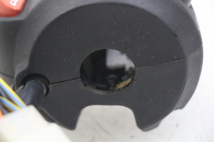photo de INTERRUPTOR DE LUCES IZQUIERDO PEUGEOT CITYSTAR 2T 50 (2018 - 2021)