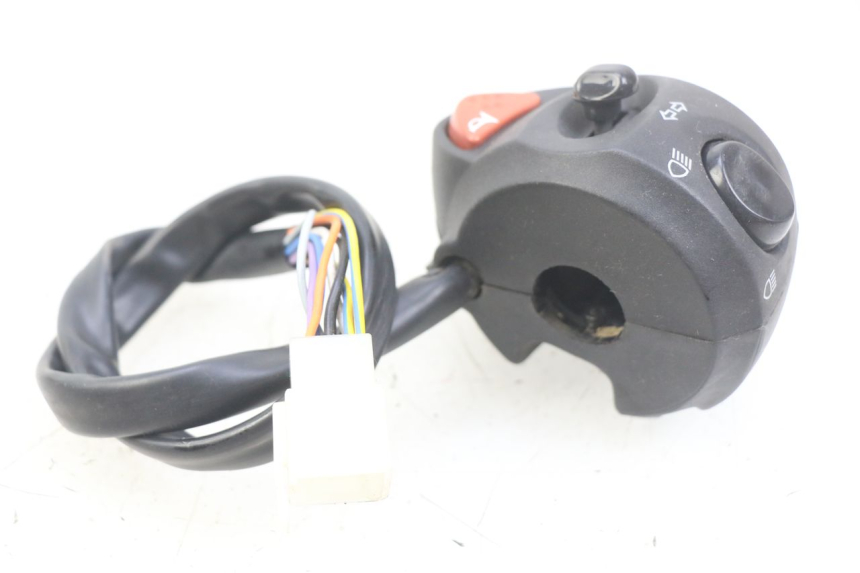 photo de INTERRUPTOR DE LUCES IZQUIERDO PEUGEOT CITYSTAR 2T 50 (2018 - 2021)