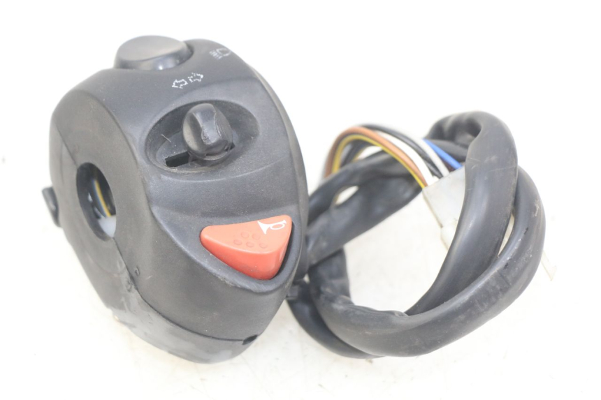 photo de INTERRUPTOR DE LUCES IZQUIERDO PEUGEOT CITYSTAR 2T 50 (2018 - 2021)