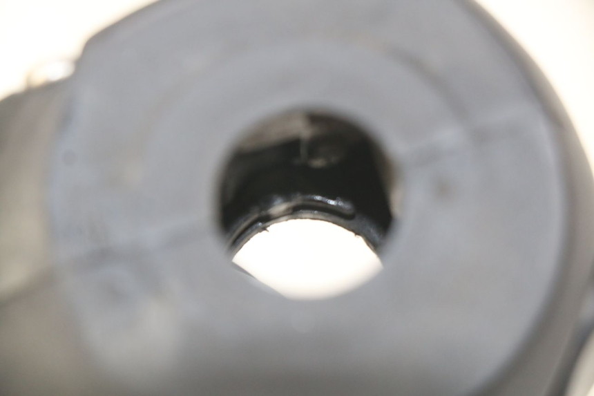 photo de INTERRUPTOR DE LUCES IZQUIERDO PEUGEOT CITYSTAR 2T 50 (2018 - 2021)