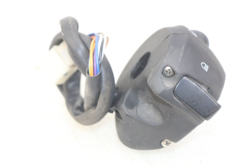 photo de INTERRUPTOR DE LUCES IZQUIERDO PEUGEOT CITYSTAR 2T 50 (2018 - 2021)