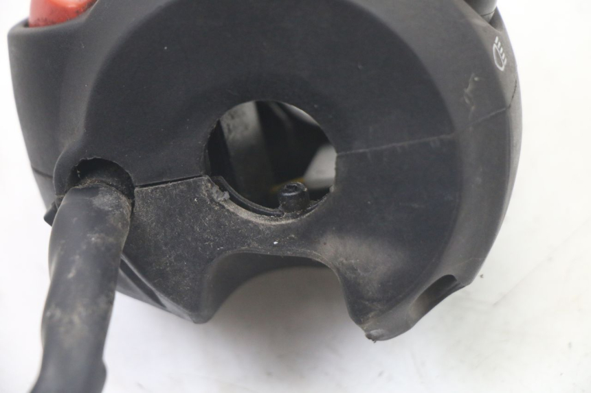 photo de INTERRUPTOR DE LUCES IZQUIERDO PEUGEOT CITYSTAR 2T 50 (2018 - 2021)